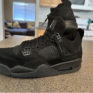 Jordan’s 4s black cats